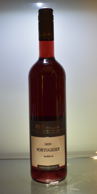 <br>Artikel-Nr.: 4<br> 2024er Portugieser Deutscher Wein lieblich 0,75l<br>